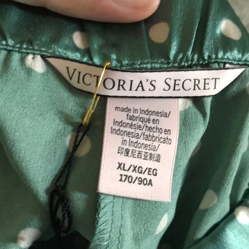 NEW Victoria Secret Satin Turquoise Pajama Set XL POLKA DOTS NWT SEXY - Picture 8 of 8